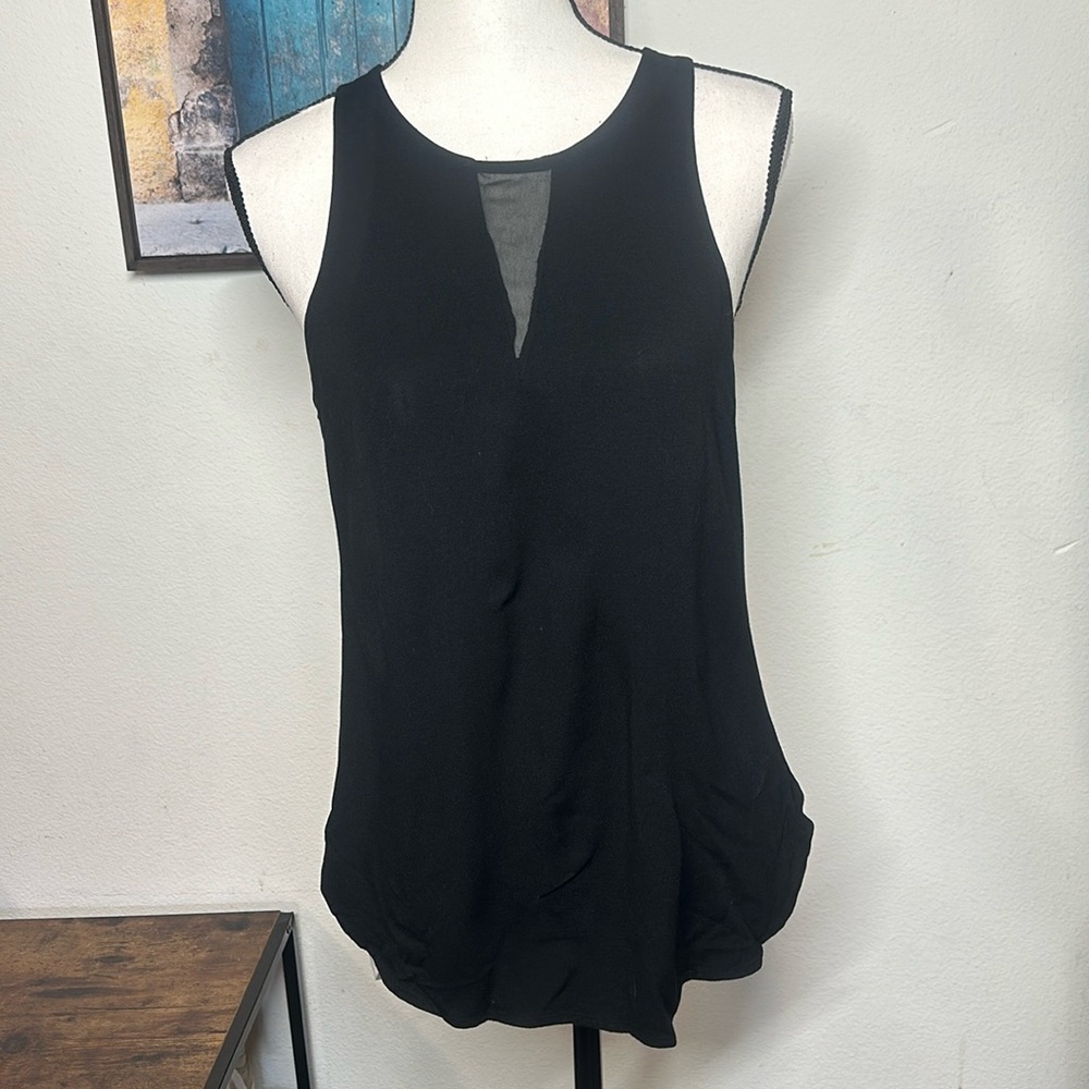 Banana Republic black and white tank top
